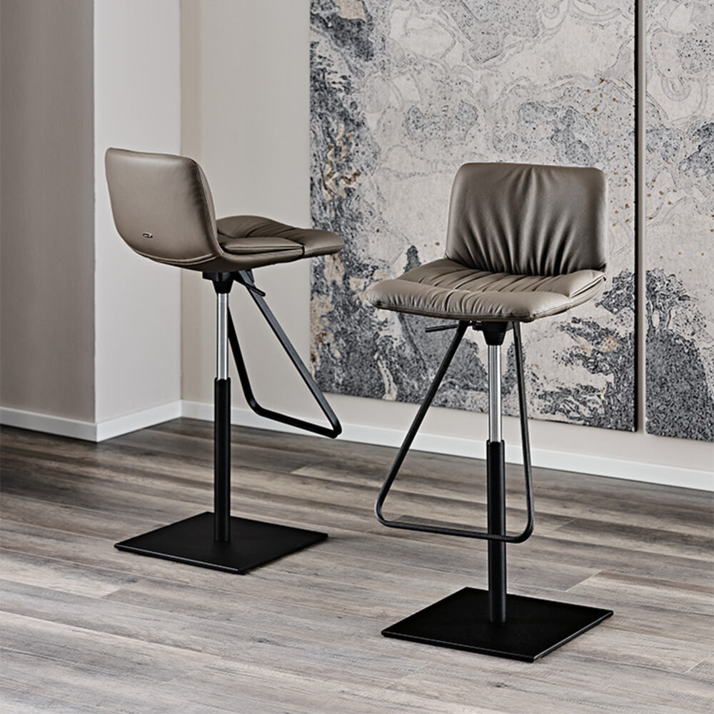 Axel & Axel X high-end kitchen stool 2